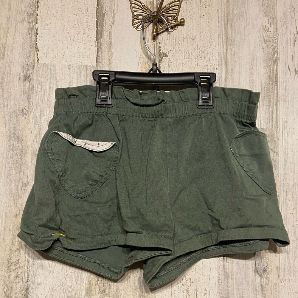Girls Boden Green Elastic Waistband Heart Pocket Shorts 14Y